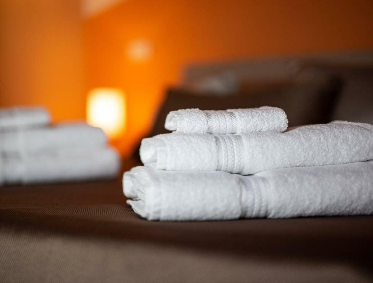 Il Sopracciglio Suites - Red Suite Cassino Luaran gambar